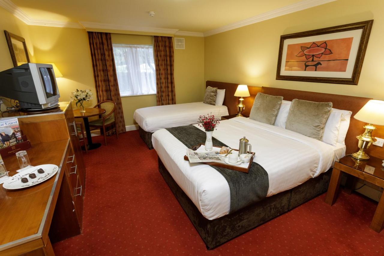 Hamlet Court Hotel Johnstown Bridge Eksteriør billede